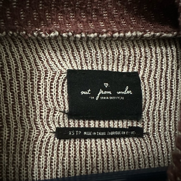 Urban Outfitters Cropped Long Sleeve - Picture 4 of 4